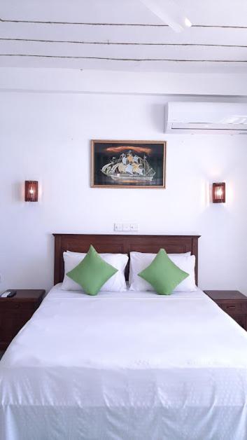 Akurala Beach Boutique Resort Exterior photo